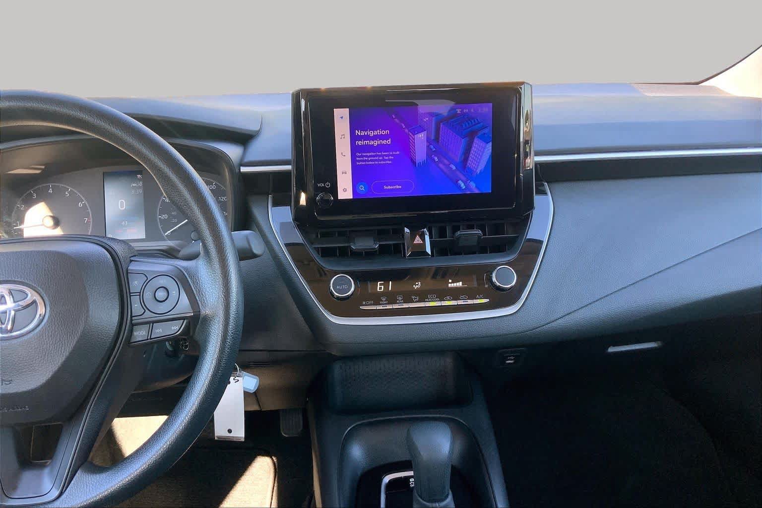 Used 2025 Toyota Corolla LE FWD image 7