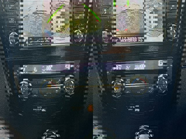 Used 2018 Nissan Rogue SV w/ Sun & Sound Touring Package image 14