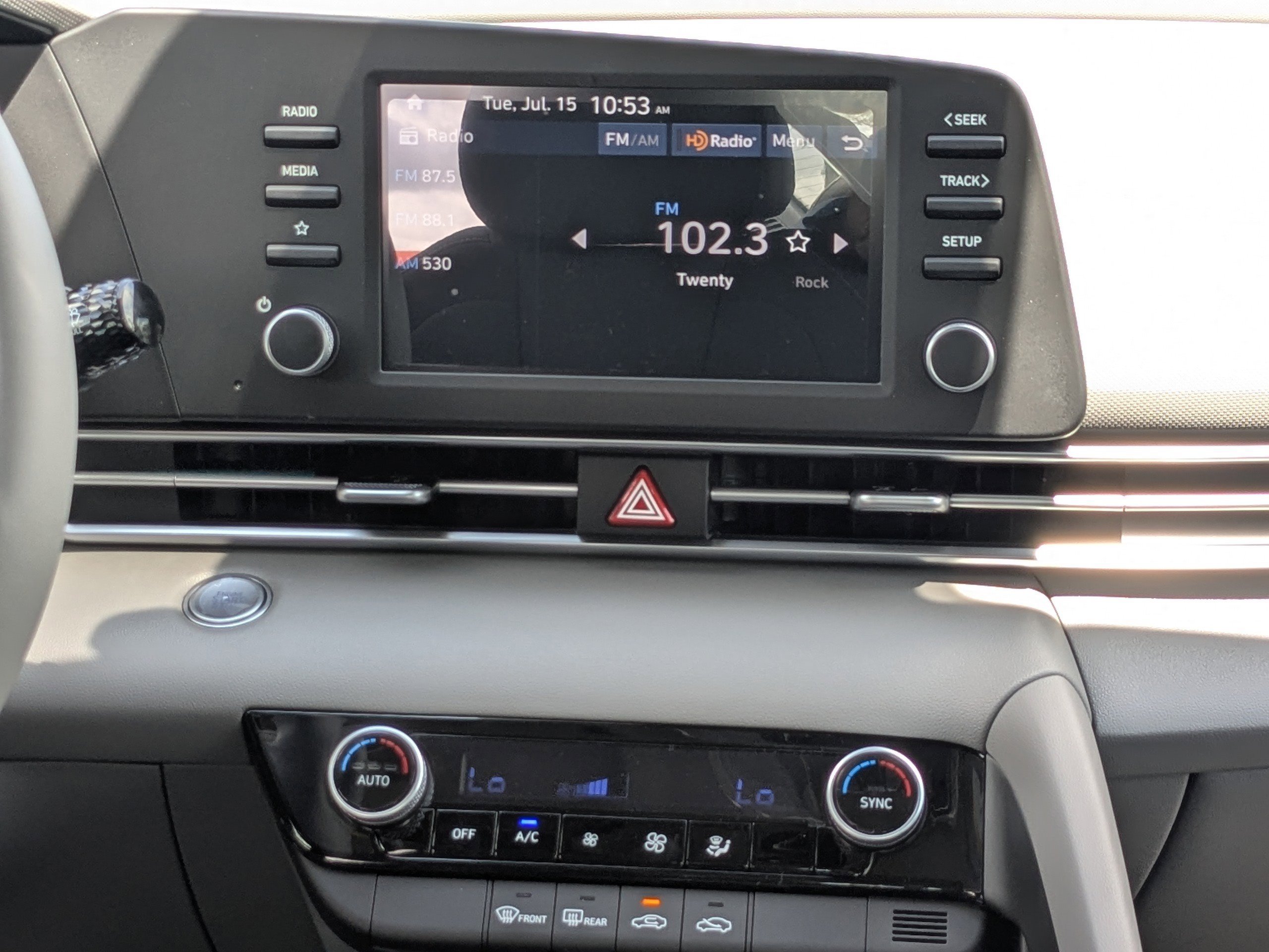Used 2025 Hyundai Elantra Sport FWD image 14