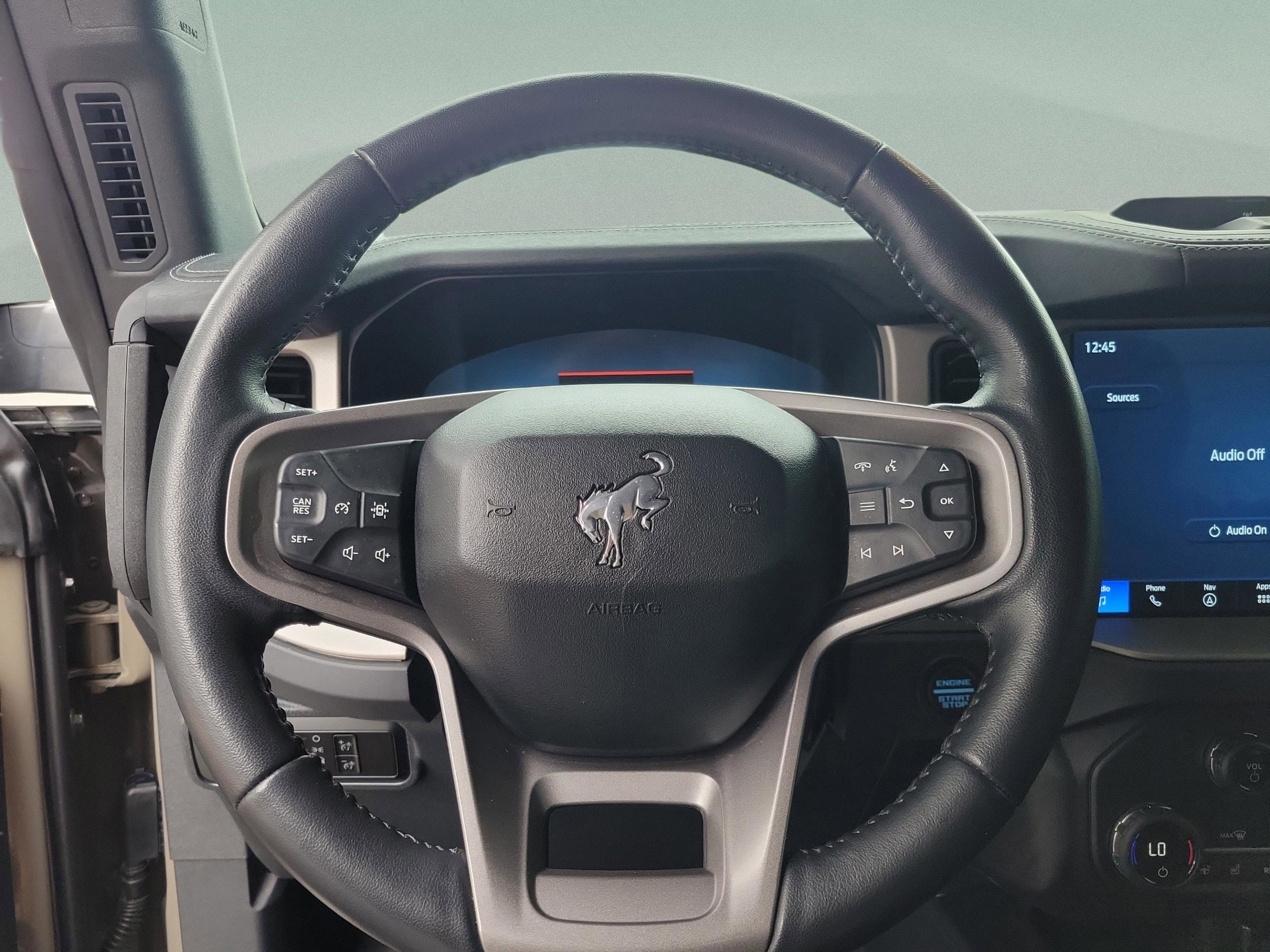 Used 2025 Ford Bronco Outer Banks w/ Sasquatch Package image 11