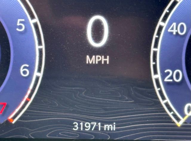 Used 2023 Jeep Grand Cherokee Limited w/ Luxury Tech Group II image 12