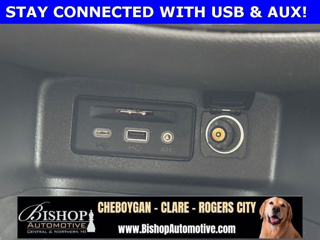 Used 2024 Chevrolet Equinox RS w/ RS Leather Package image 10