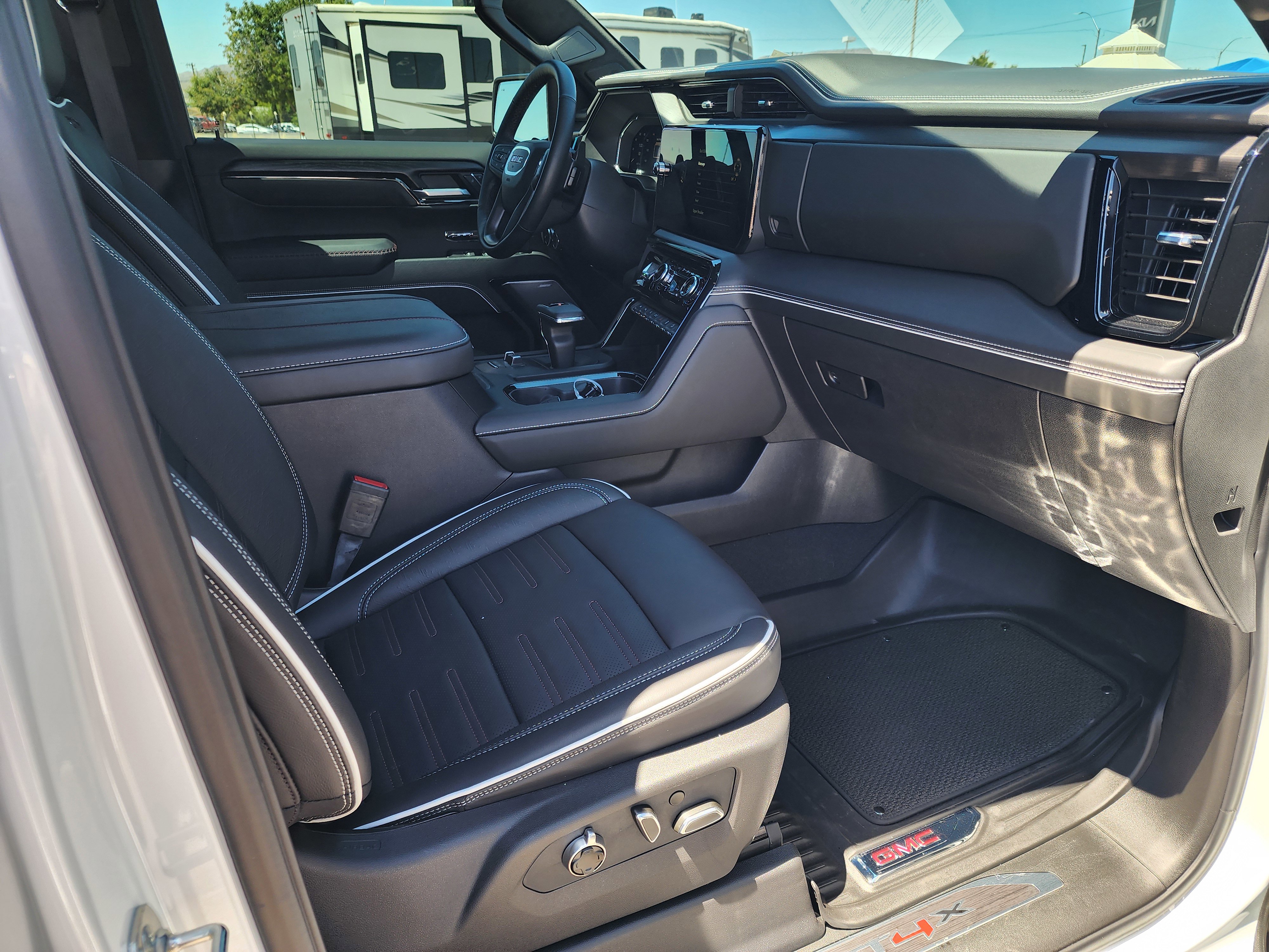 Used 2026 GMC Sierra 1500 AT4X AWD/4WD image 17