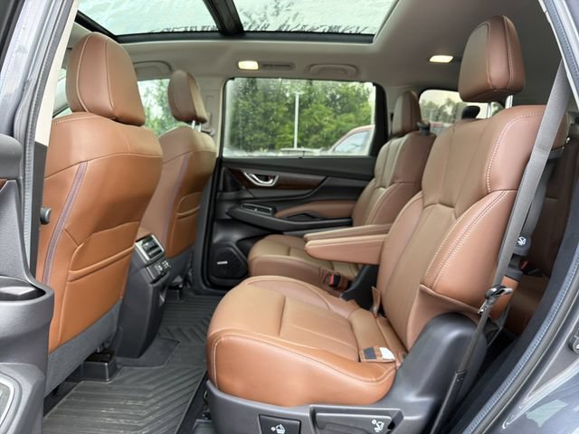 Used 2025 Subaru Ascent Touring w/ Popular Package #2 AWD/4WD image 13