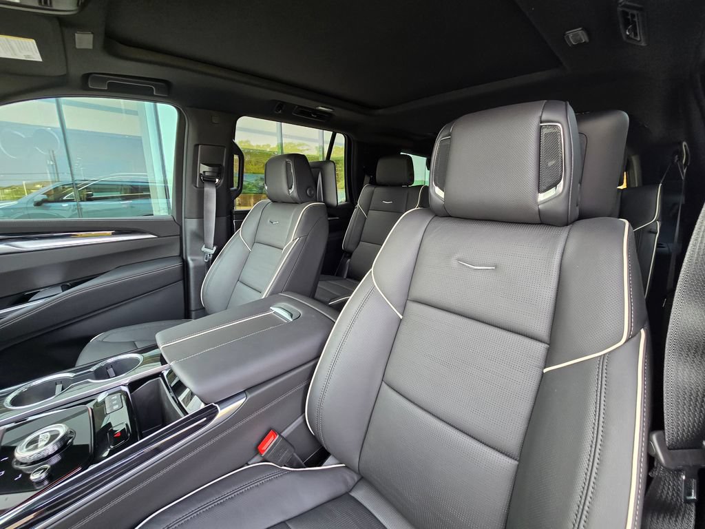 New 2026 Cadillac Escalade Sport w/ Touring Package AWD/4WD image 11