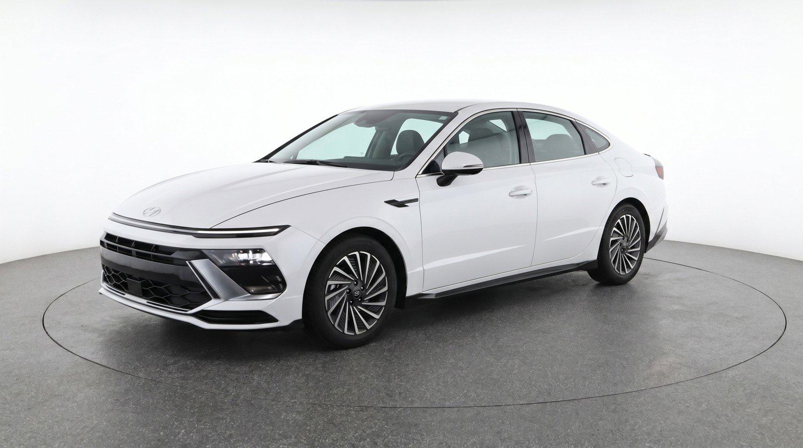 Used 2025 Hyundai Sonata SEL FWD image 3