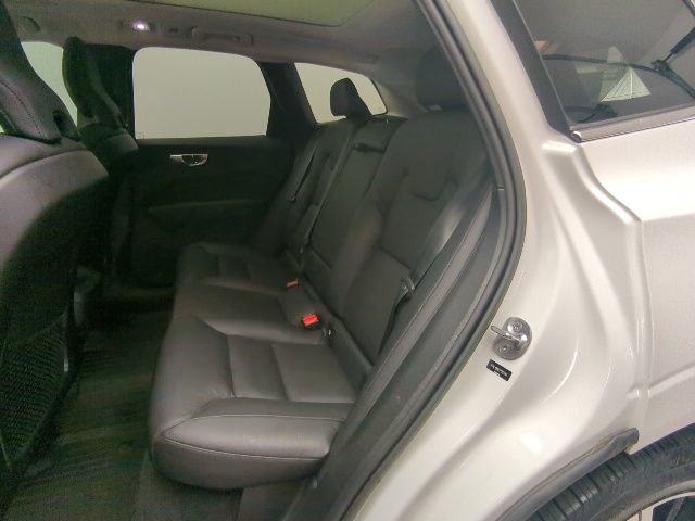 Used 2023 Volvo XC60 B5 Plus w/ Climate Package AWD/4WD image 25