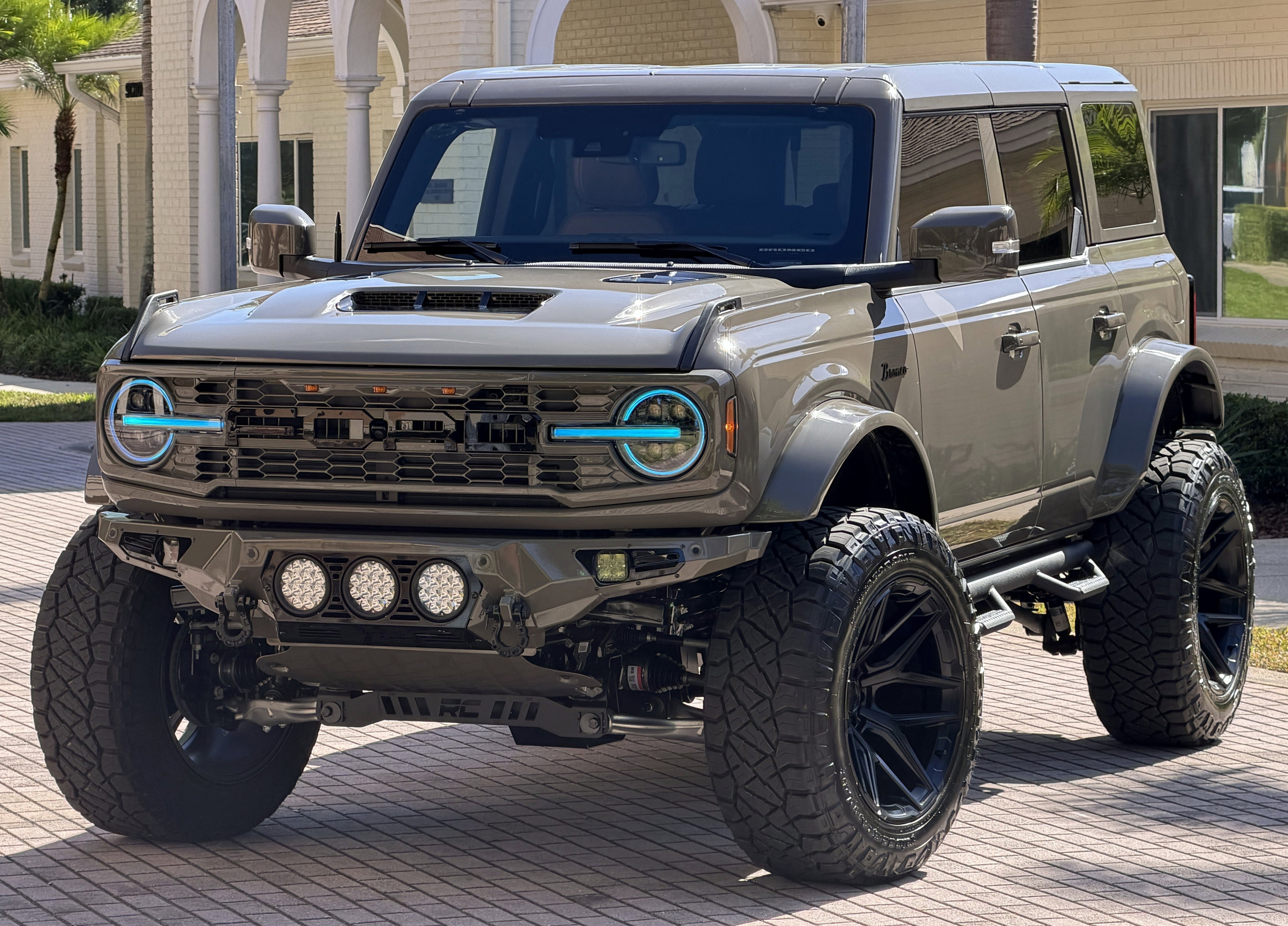 Used 2025 Ford Bronco Outer Banks AWD/4WD image 33