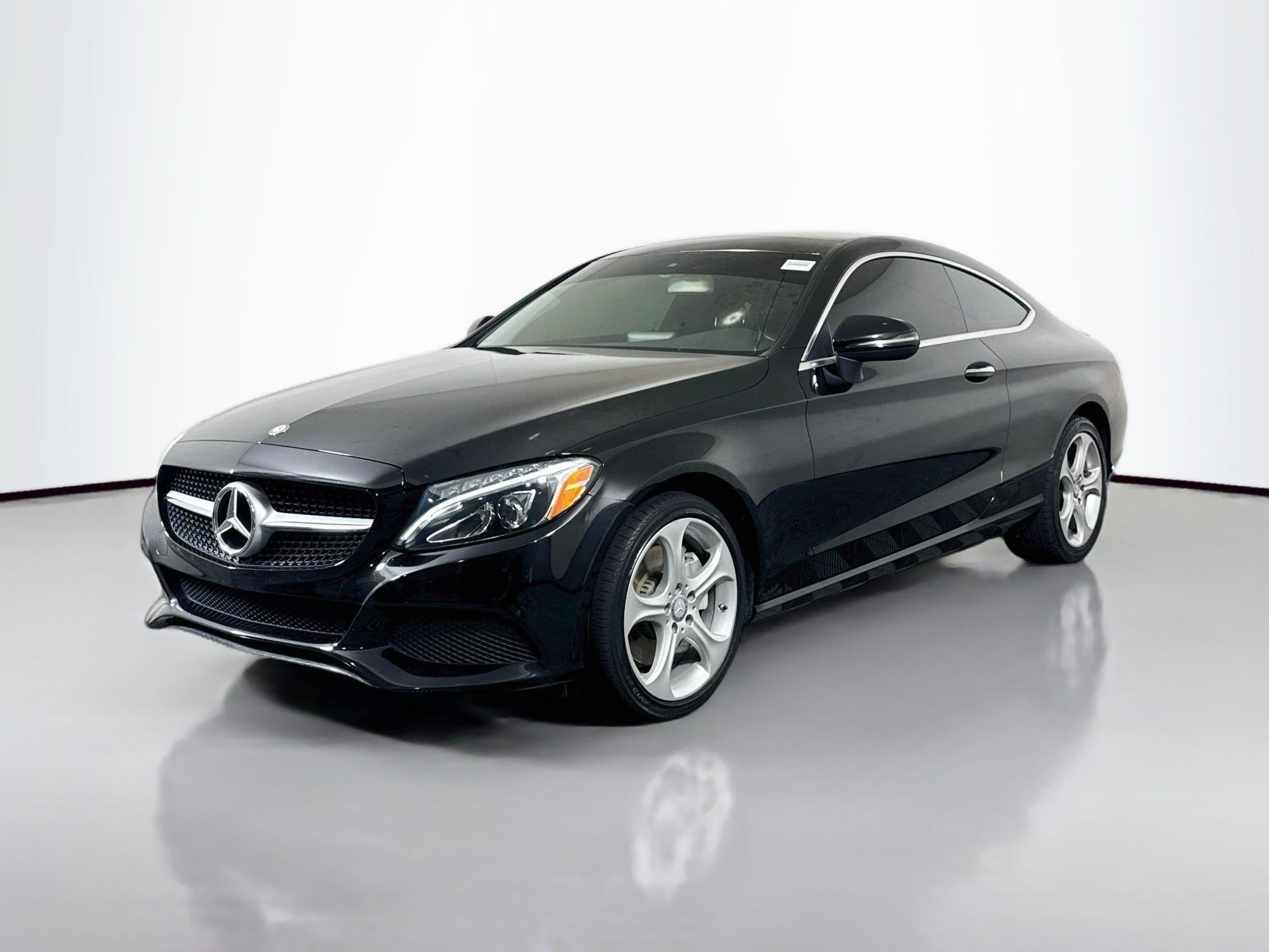 Used 2017 Mercedes-Benz C 300 Coupe image 4