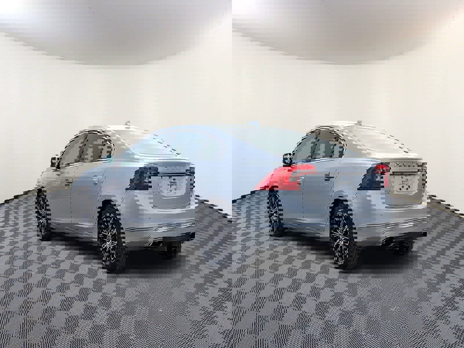 Used 2018 Volvo S60 T5 Inscription image 7