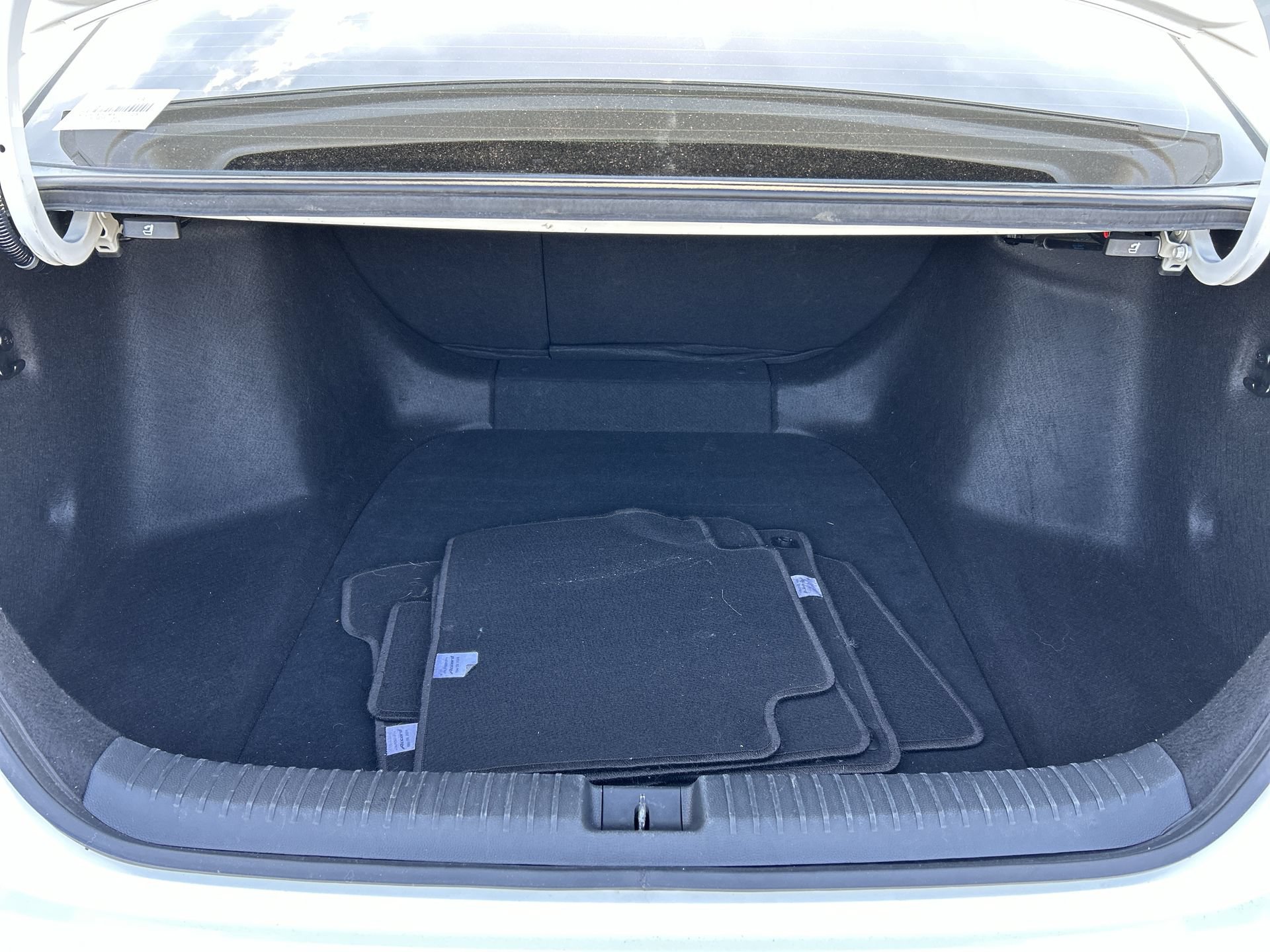 Certified 2024 Honda Accord EX image 21