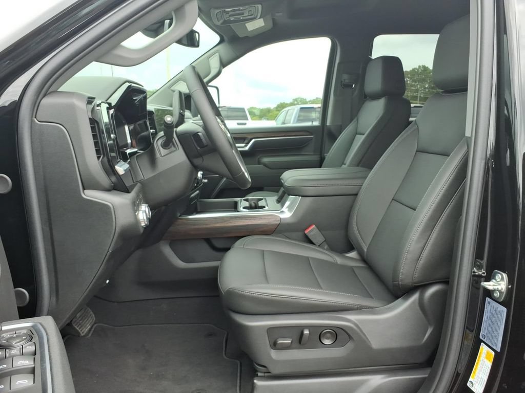 New 2026 GMC Sierra 3500 SLT w/ SLT Convenience Package AWD/4WD image 13