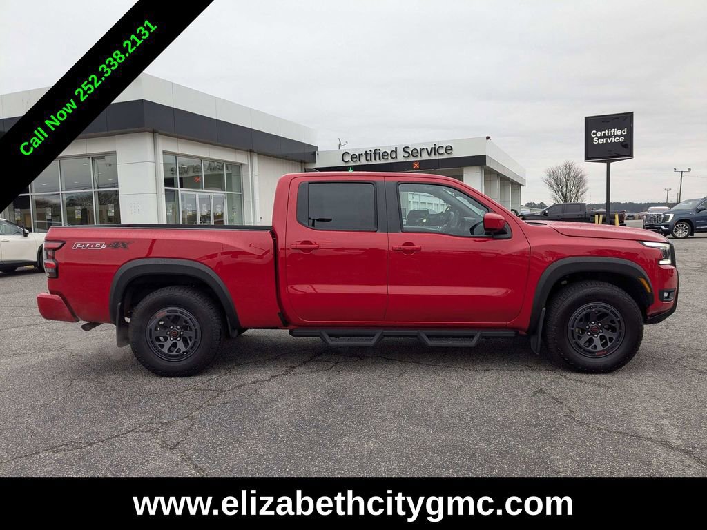 Used 2025 Nissan Frontier PRO-4X image 2