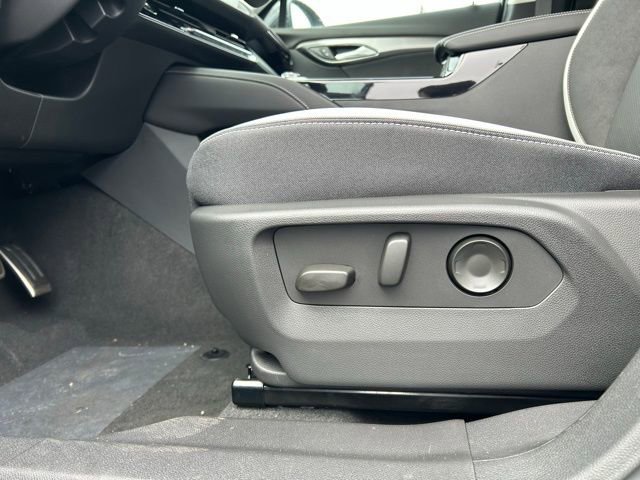 New 2026 Buick Envision Sport Touring image 30