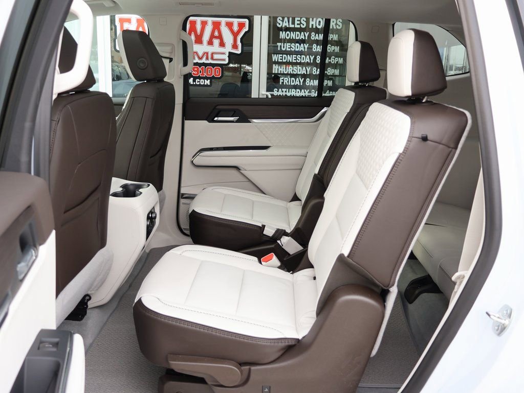 New 2026 GMC Acadia Denali w/ Super Cruise Package image 26