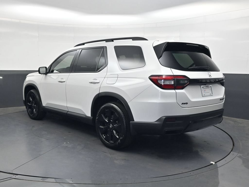 New 2026 Honda Pilot Black Edition image 4