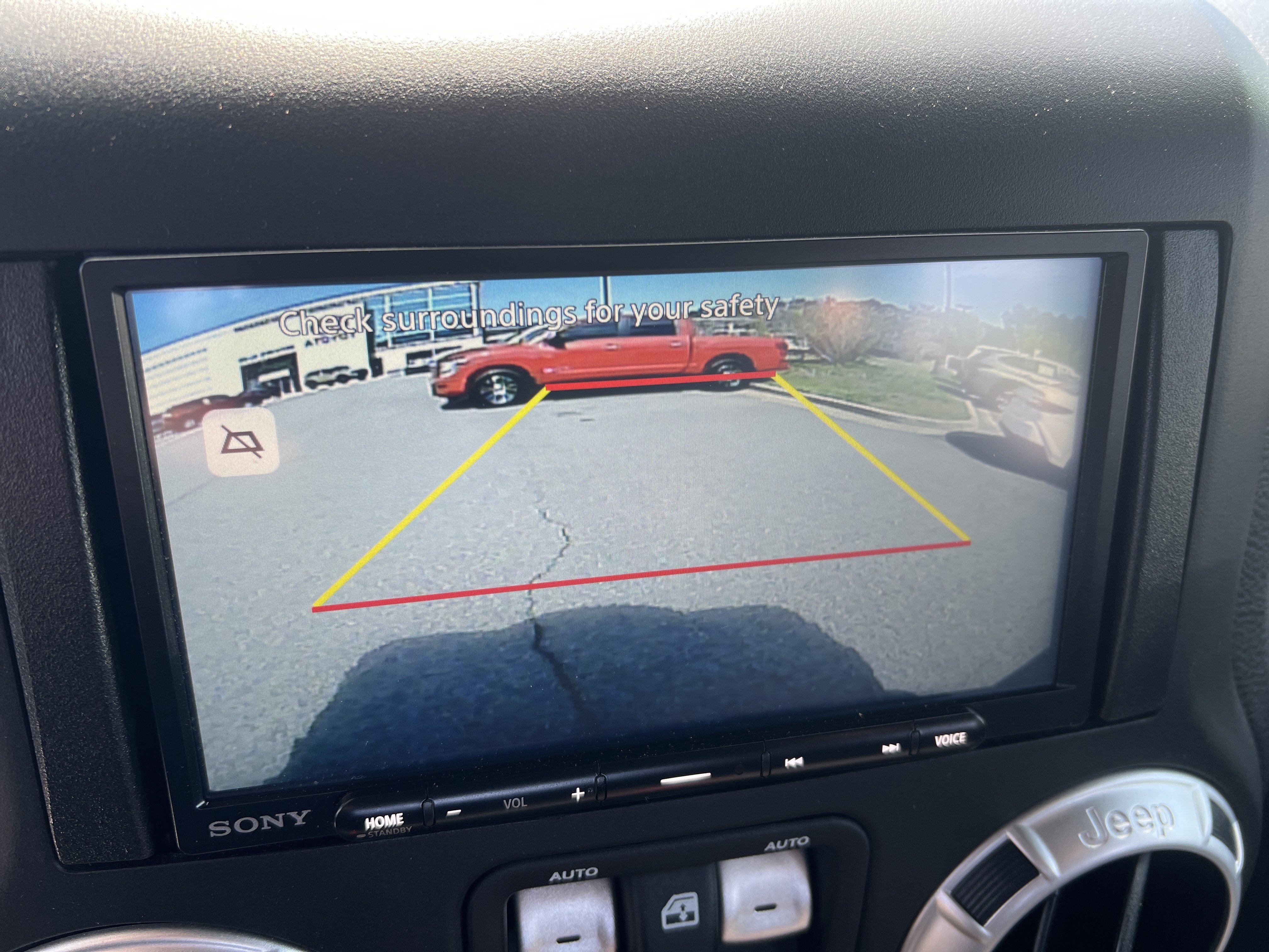 Used 2018 Jeep Wrangler Rubicon w/ Power Convenience Group image 6