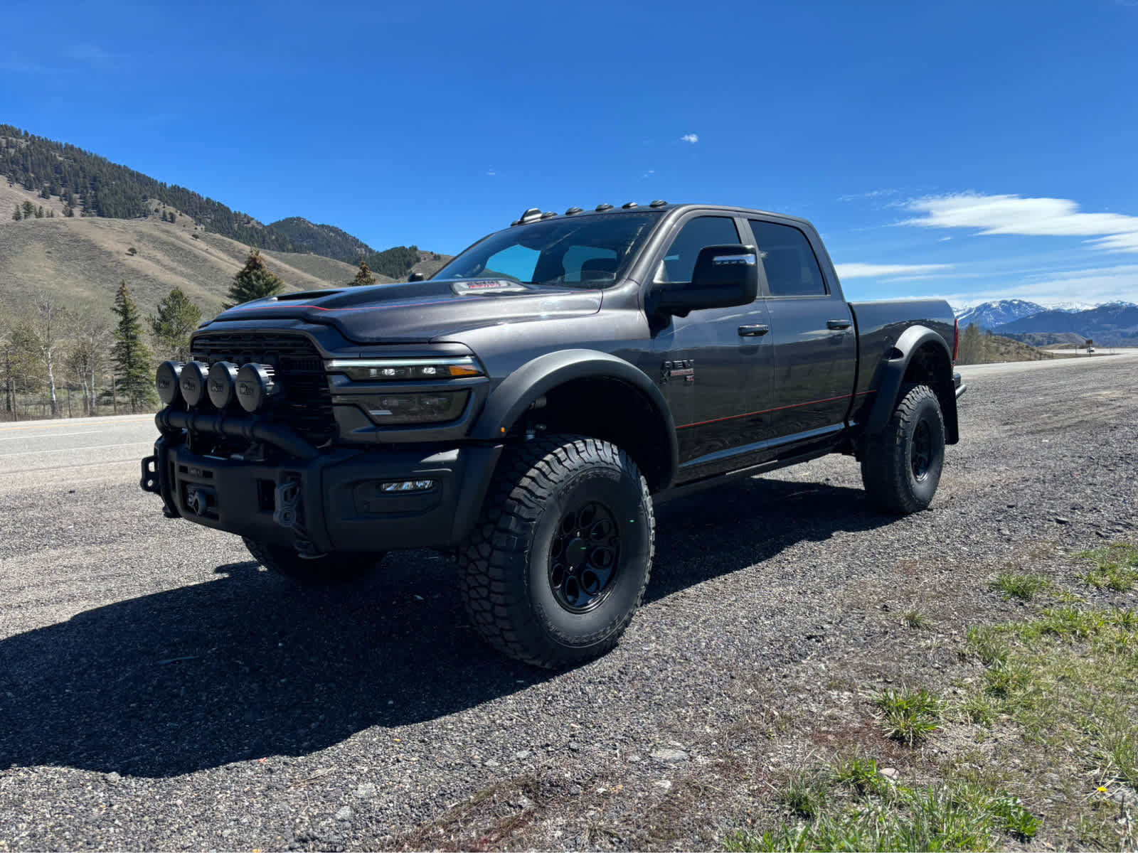 New 2025 RAM 2500 Laramie AWD/4WD image 23