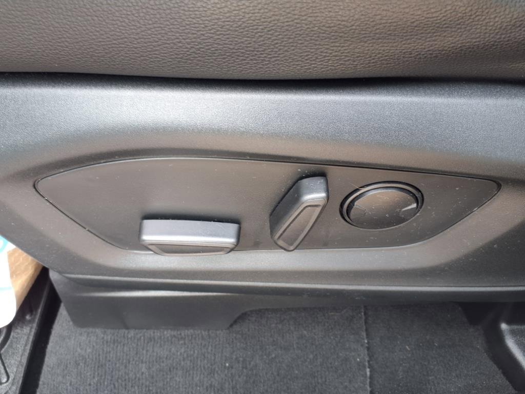 Used 2022 Ford Explorer ST image 17