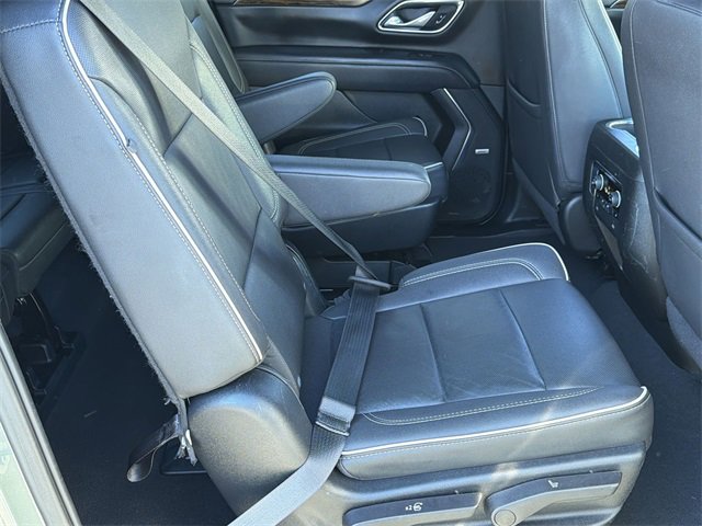 Used 2023 Chevrolet Suburban Premier image 36