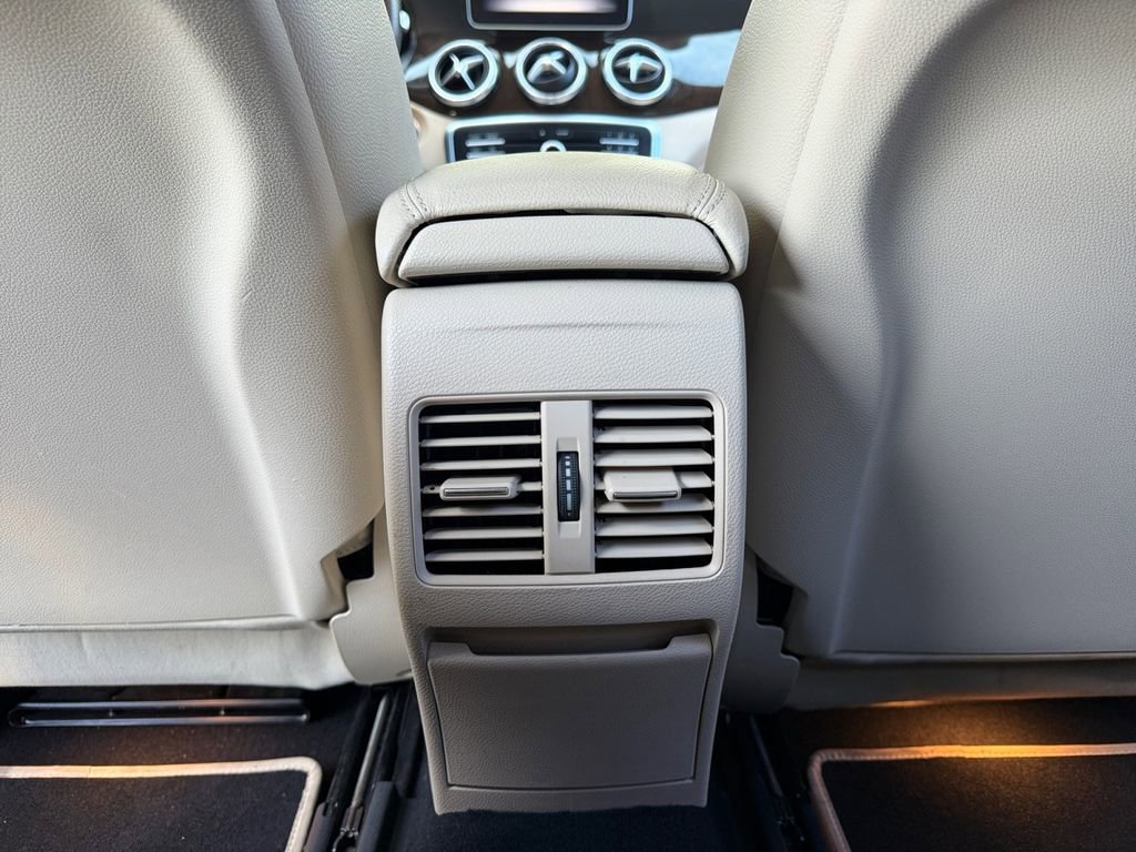 Used 2018 Mercedes-Benz CLA 250 image 34