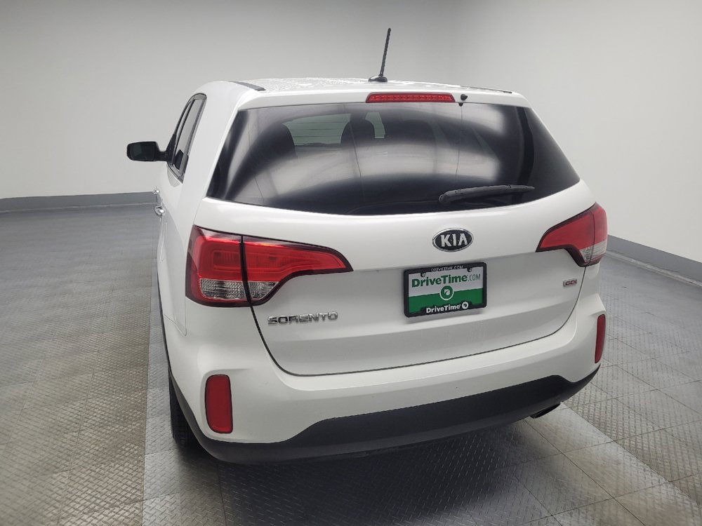 Used 2015 Kia Sorento LX image 6