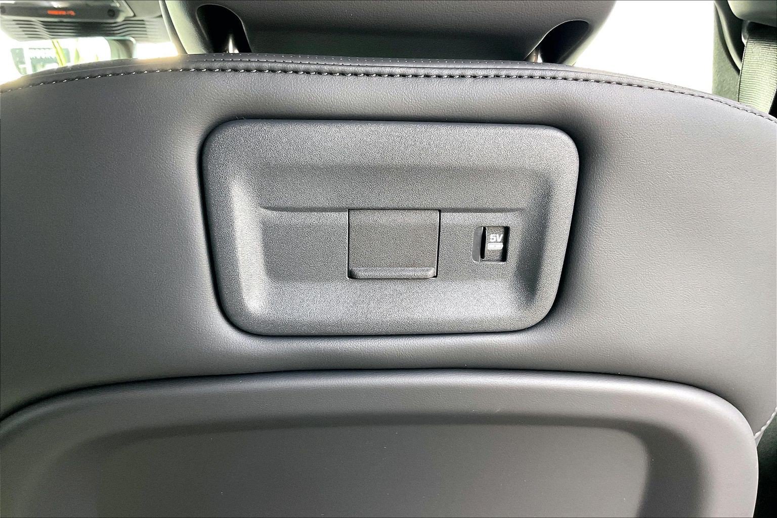 New 2026 Land Rover Discovery Dynamic SE AWD/4WD image 26