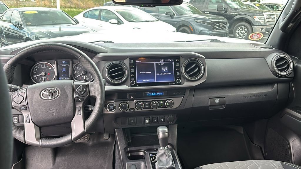 Used 2022 Toyota Tacoma TRD Sport image 12