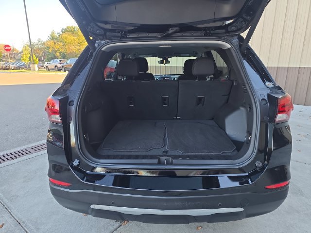 Used 2024 Chevrolet Equinox LT FWD image 9