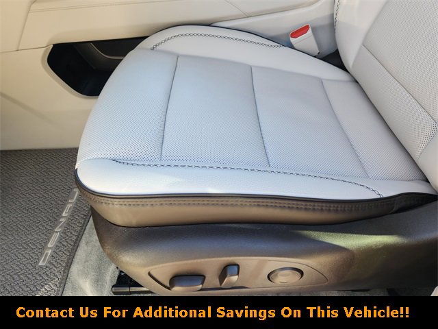 New 2026 GMC Acadia Denali w/ Super Cruise Package image 18