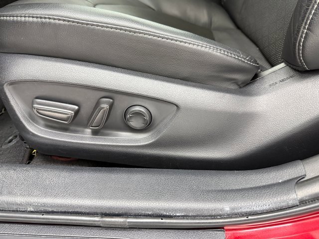 Used 2023 Toyota Camry XSE image 28