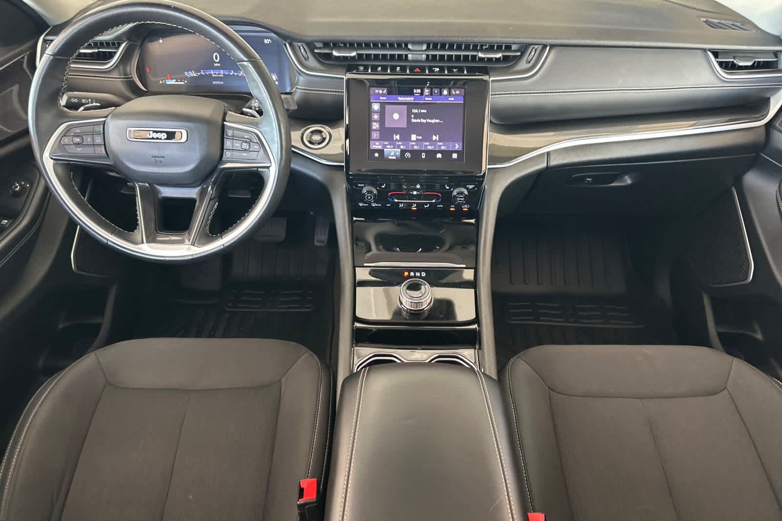 Used 2022 Jeep Grand Cherokee L Laredo w/ Luxury Tech Group I AWD/4WD image 14