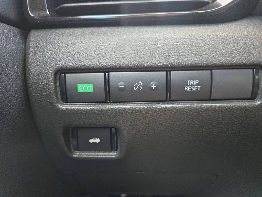 Used 2023 Nissan Sentra SV FWD image 18