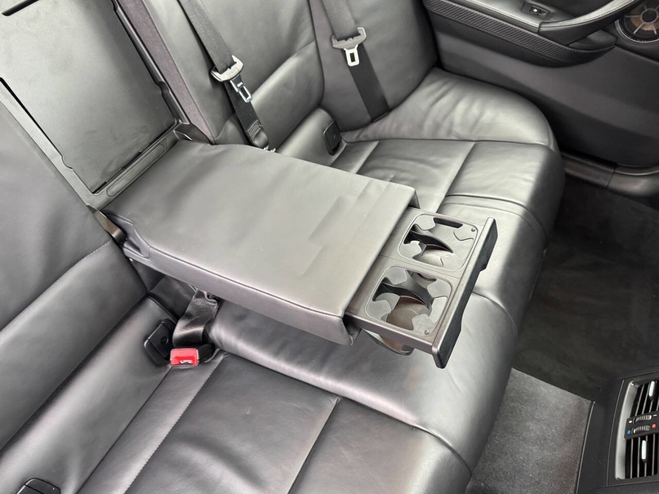 Used 2011 BMW M3 Sedan image 31