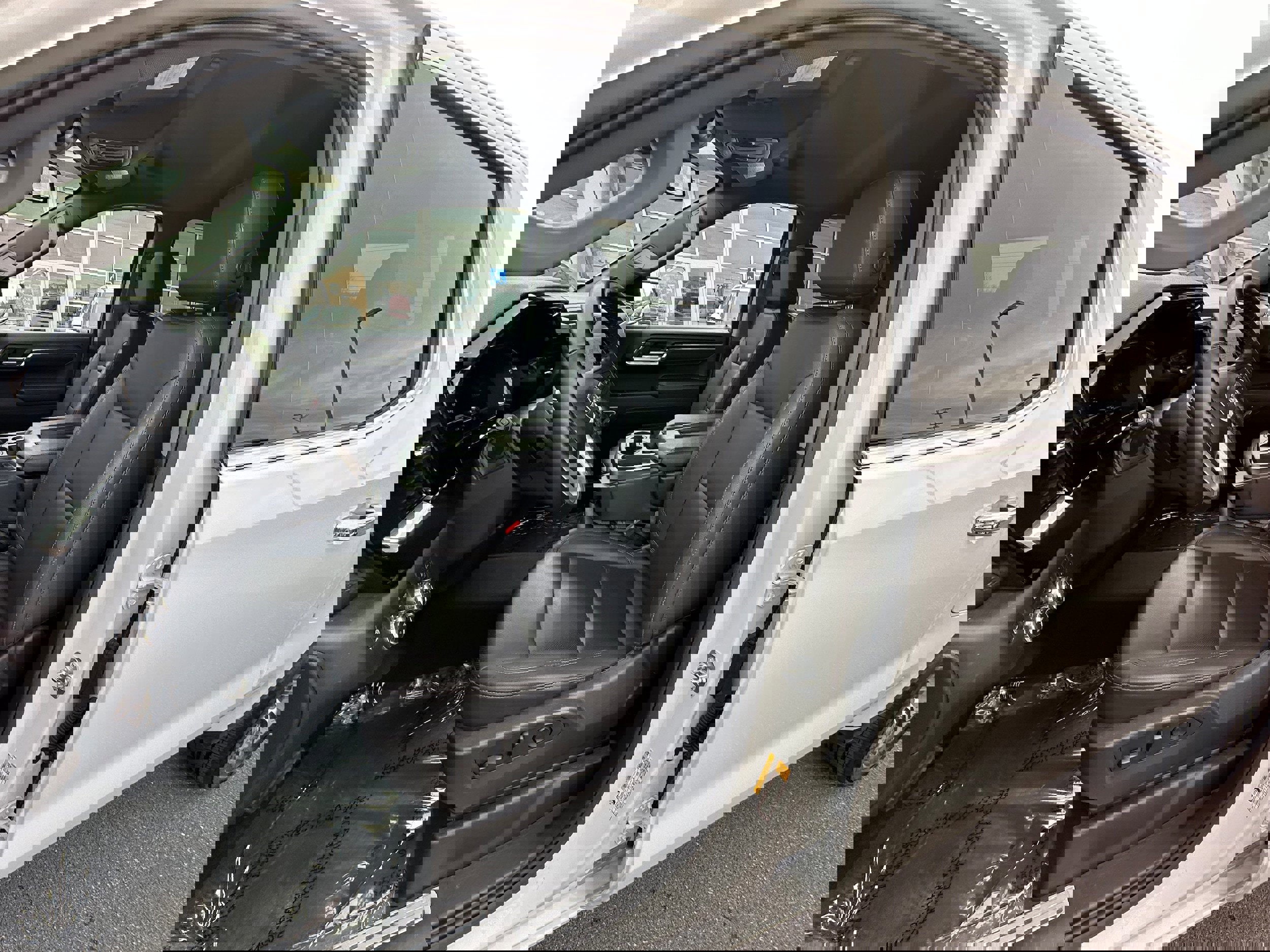 Used 2025 GMC Sierra 1500 SLT image 26