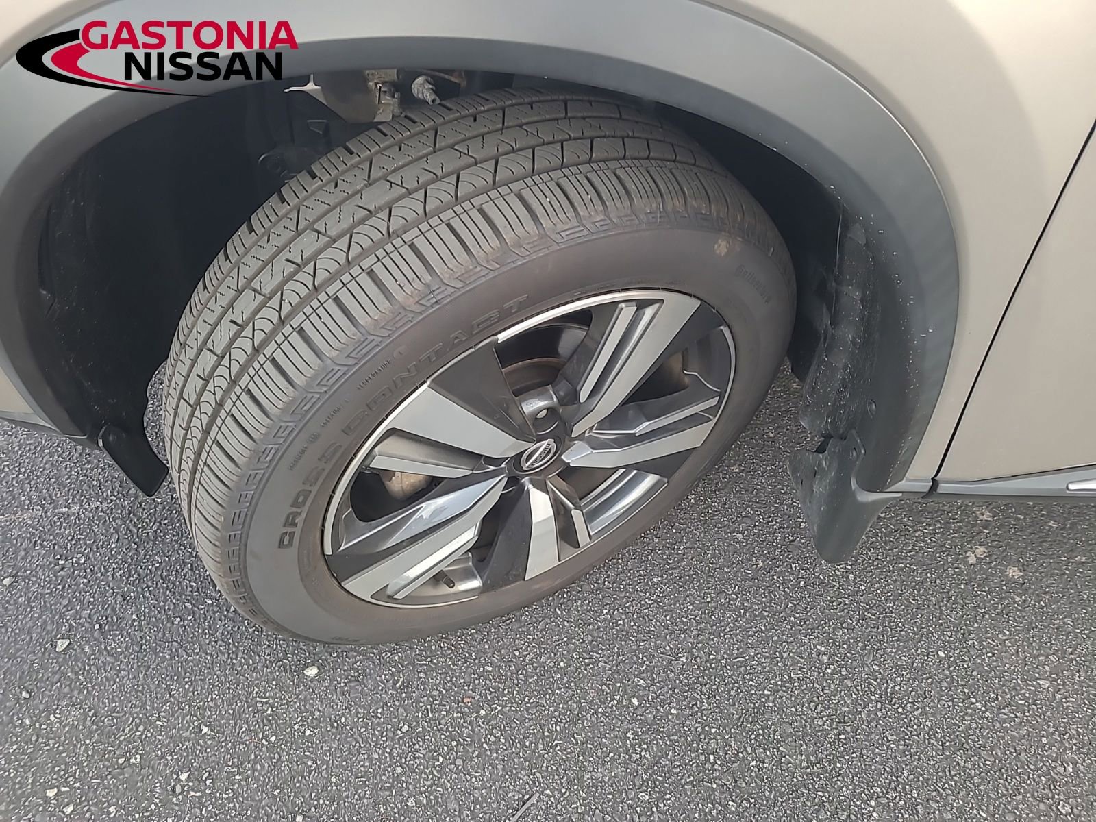 Used 2021 Nissan Rogue SL w/ Premium Package image 18