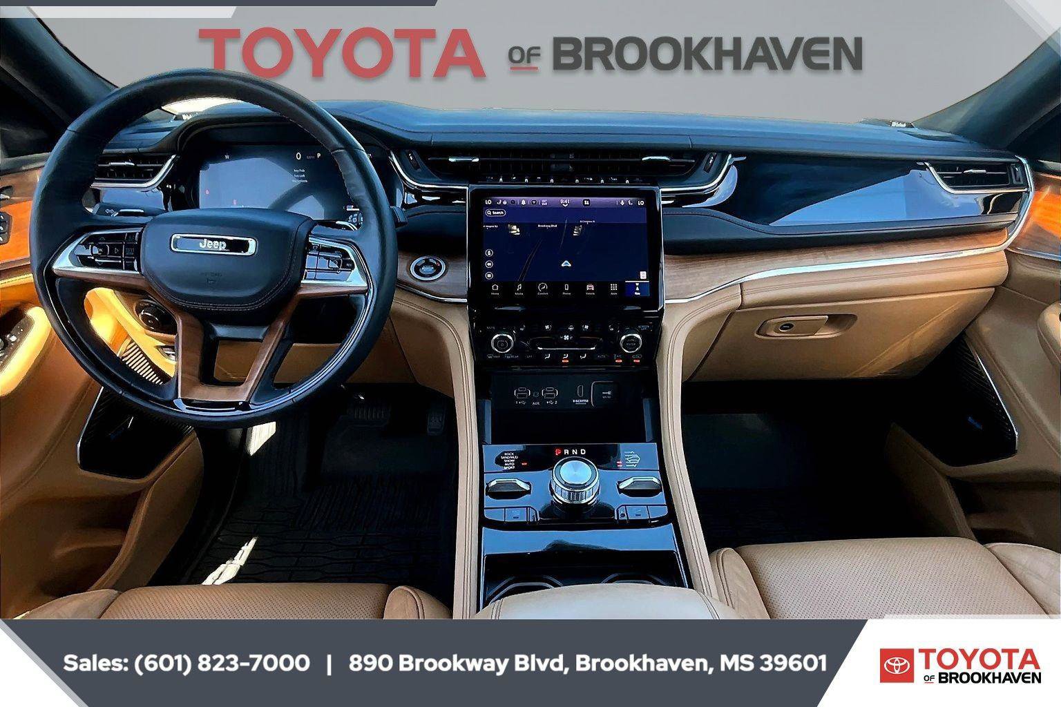 Used 2025 Jeep Grand Cherokee L Summit AWD/4WD image 15