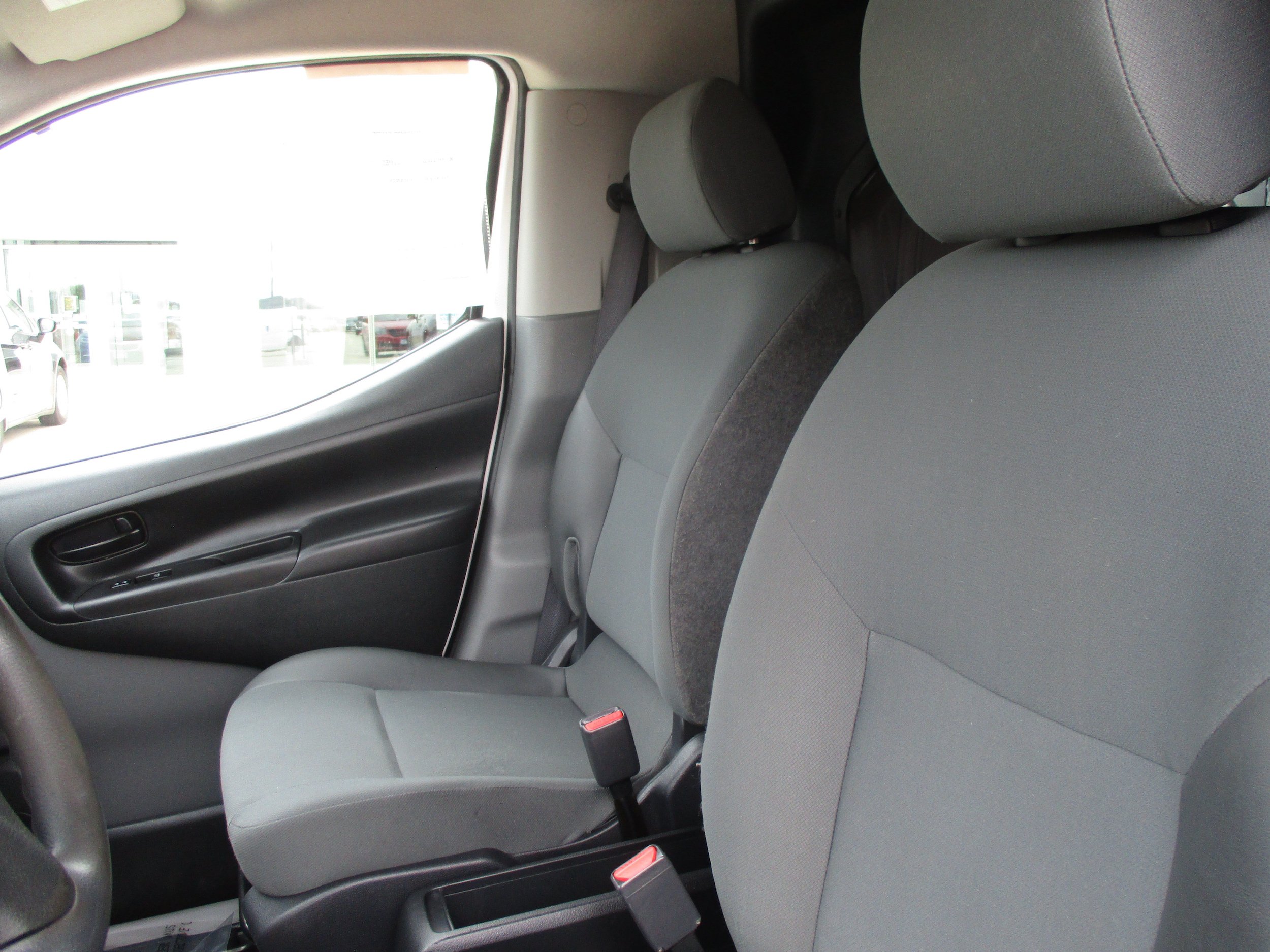 Used 2020 Nissan NV200 SV FWD image 21