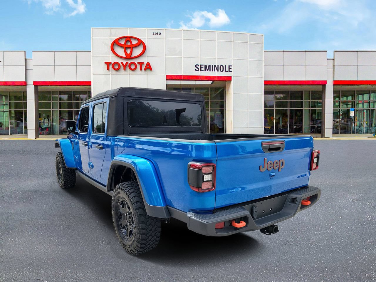 Used 2023 Jeep Gladiator Mojave w/ LED Lighting Group AWD/4WD image 4