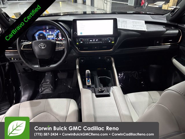 Used 2024 Toyota Grand Highlander AWD Hybrid image 25