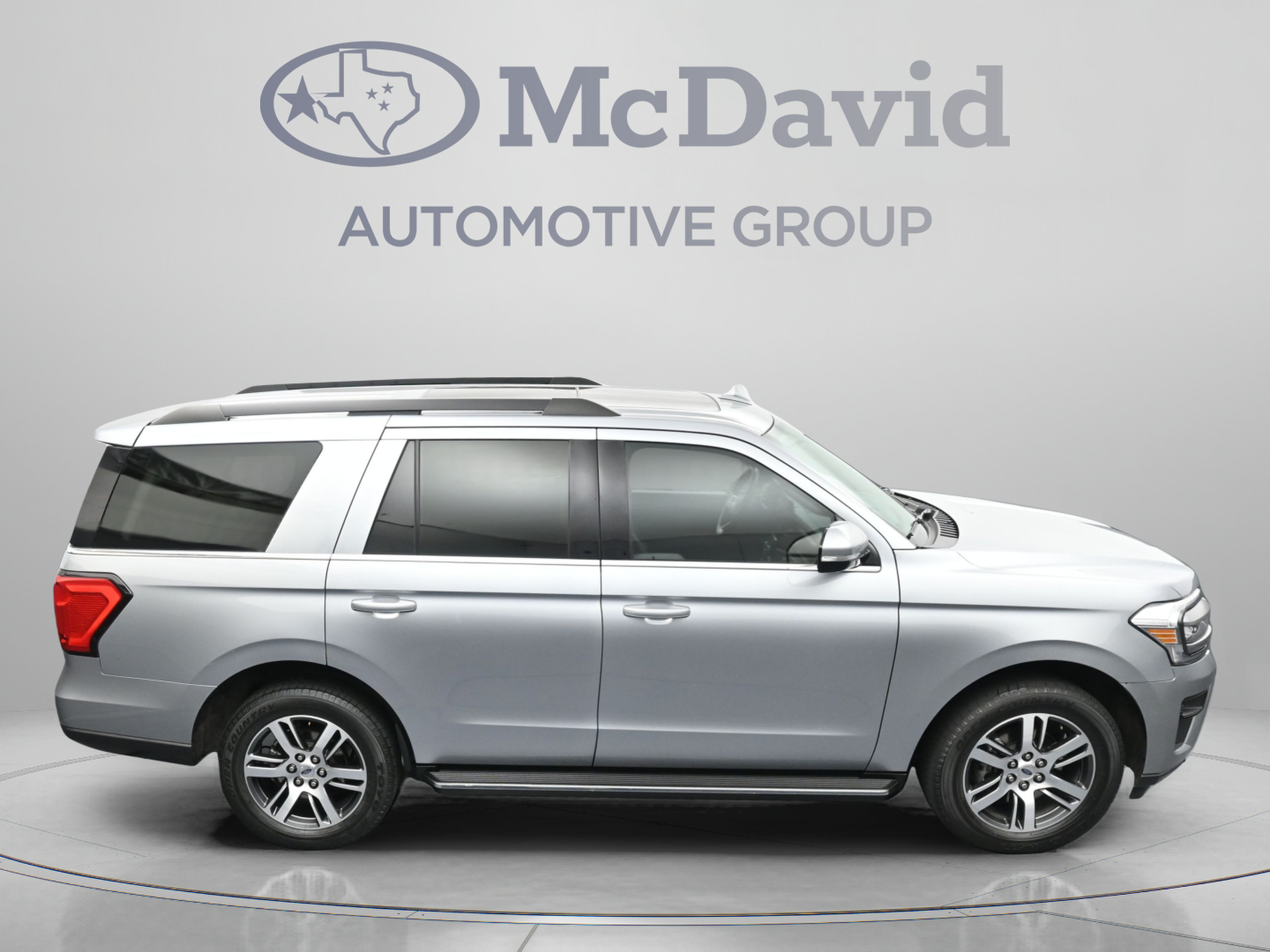 Used 2023 Ford Expedition XLT RWD image 41