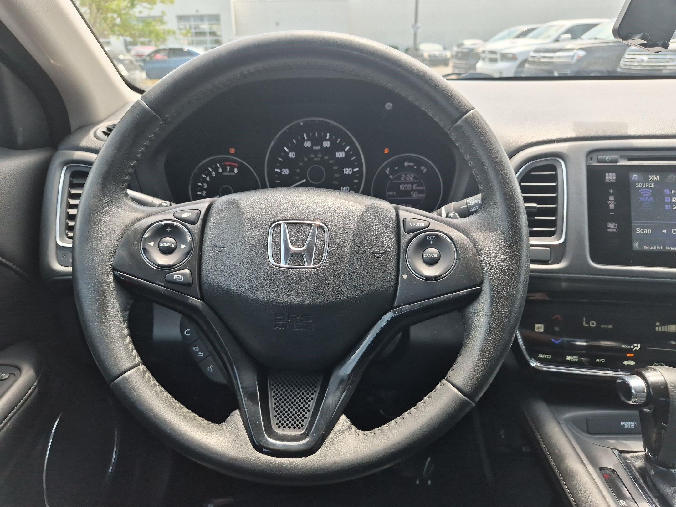 Used 2017 Honda HR-V EX-L image 19