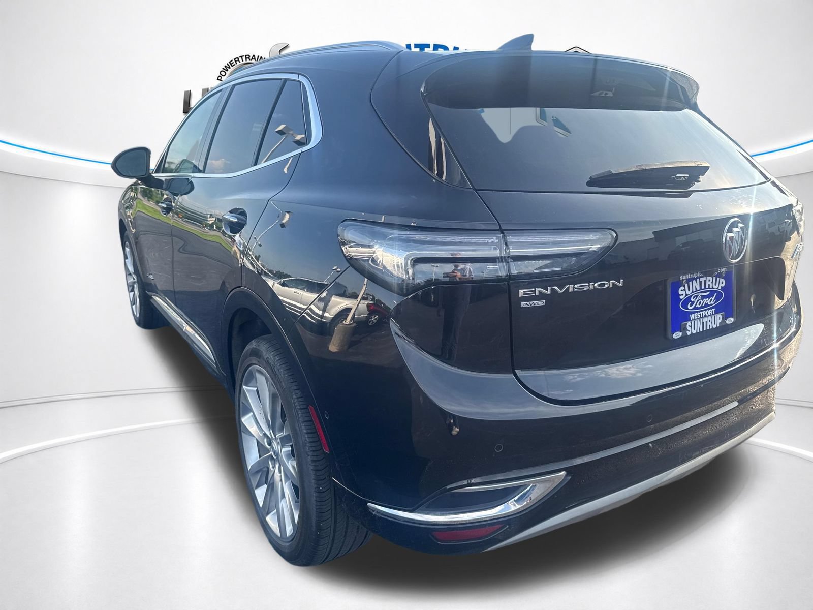 Used 2023 Buick Envision Avenir AWD/4WD image 6