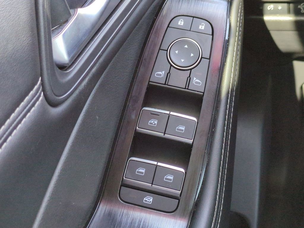 Certified 2023 Nissan Rogue SL image 25