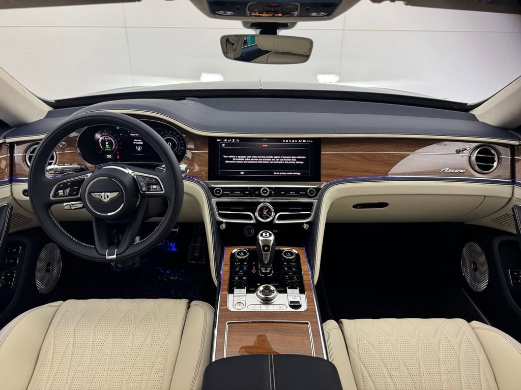New 2026 Bentley Flying Spur Azure image 40