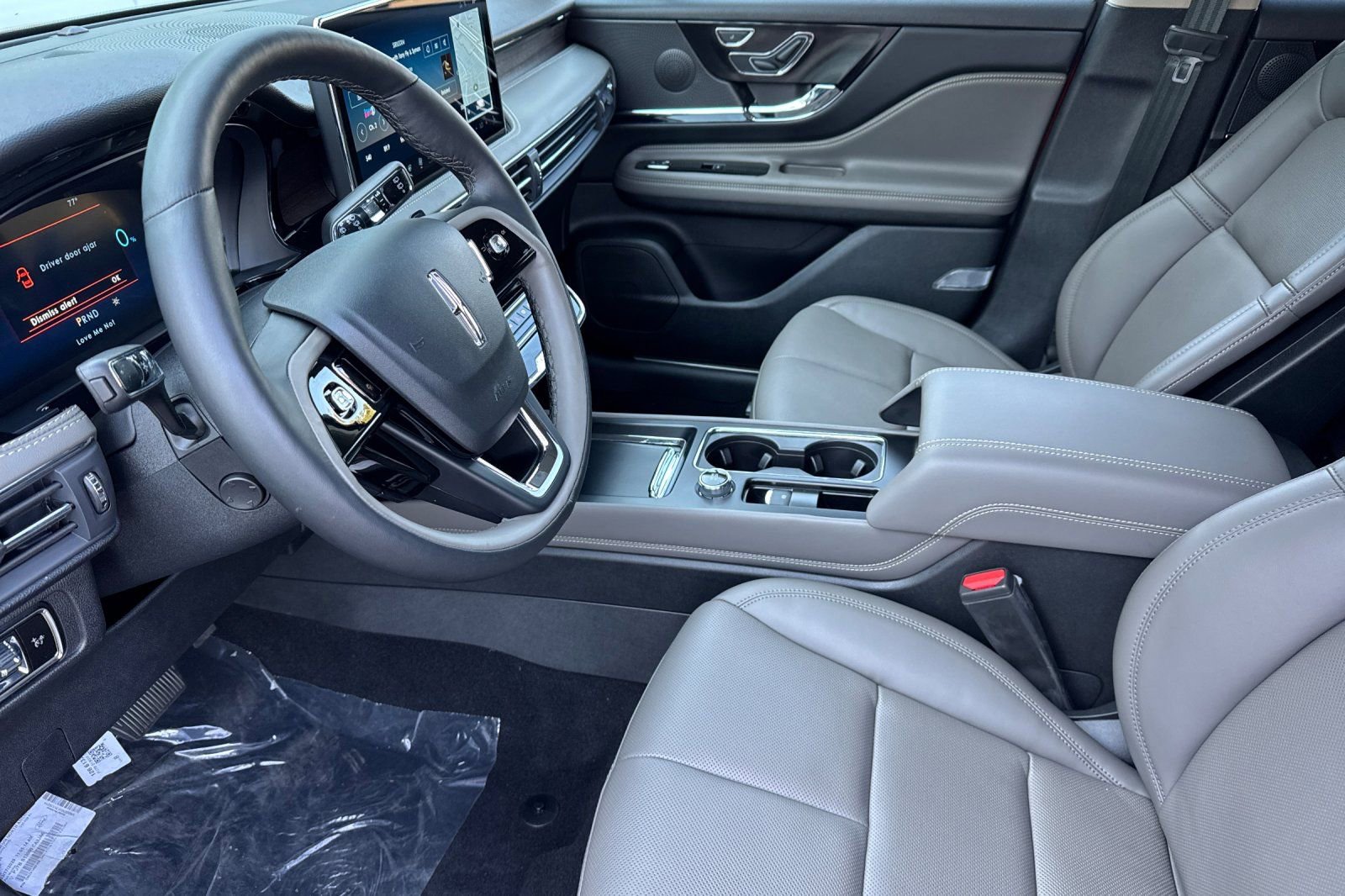 New 2025 Lincoln Corsair Grand Touring w/ Equipment Group 301A image 9