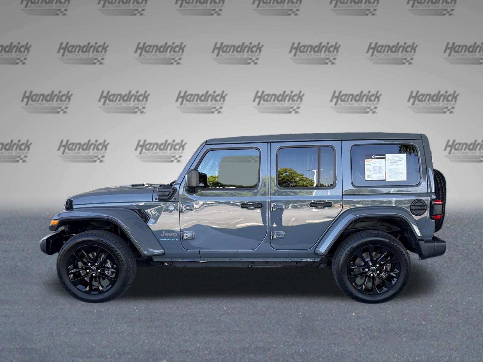 Used 2025 Jeep Wrangler Sahara w/ Safety Group image 6