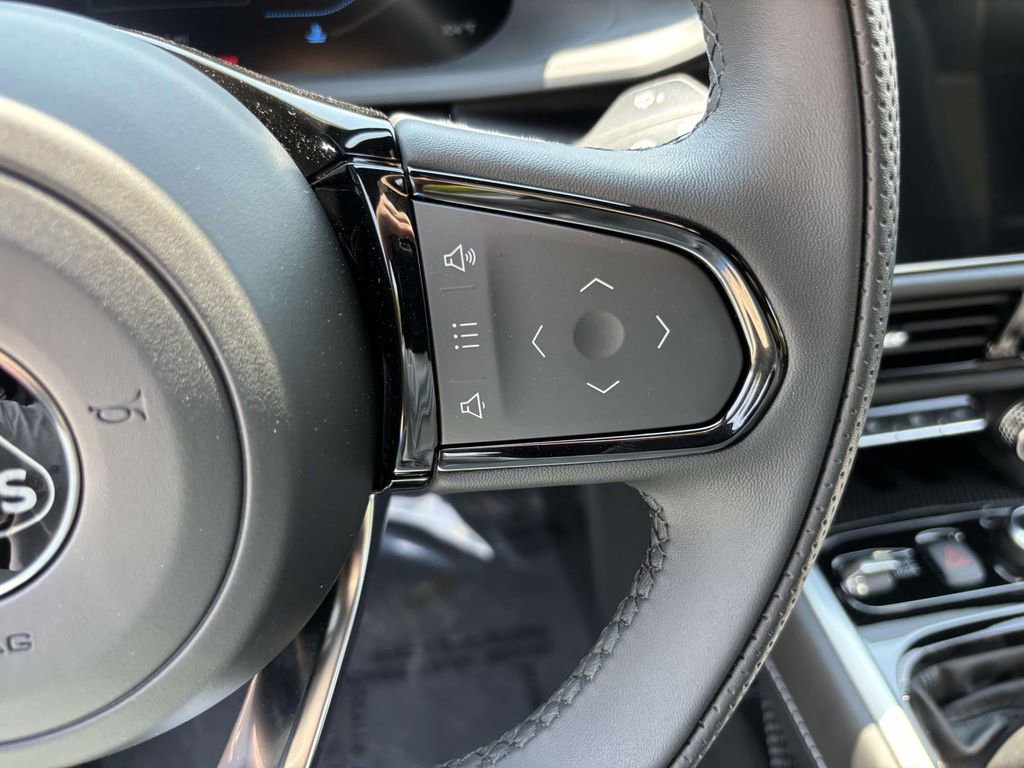 New 2025 Lotus Emira image 32