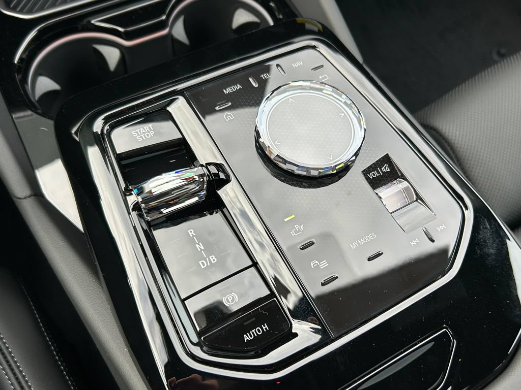 New 2027 BMW i5 eDrive40 w/ Executive Package AWD/4WD image 28