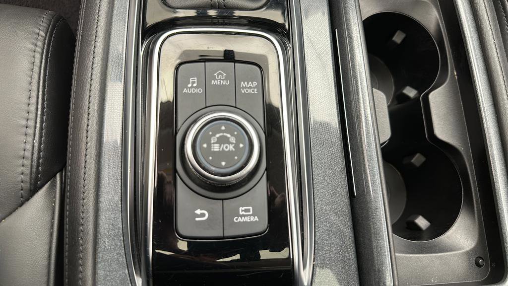 Used 2021 Nissan Armada SV AWD/4WD image 24